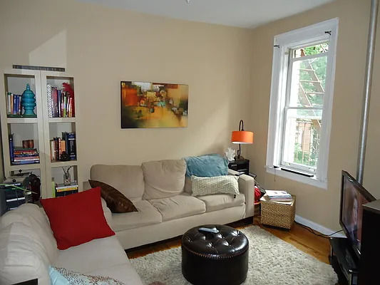 Rented by Pink Stone Realty LLC | media 28
