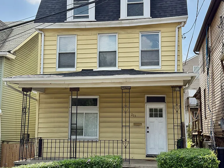 263 Dunseith St — Photo 1