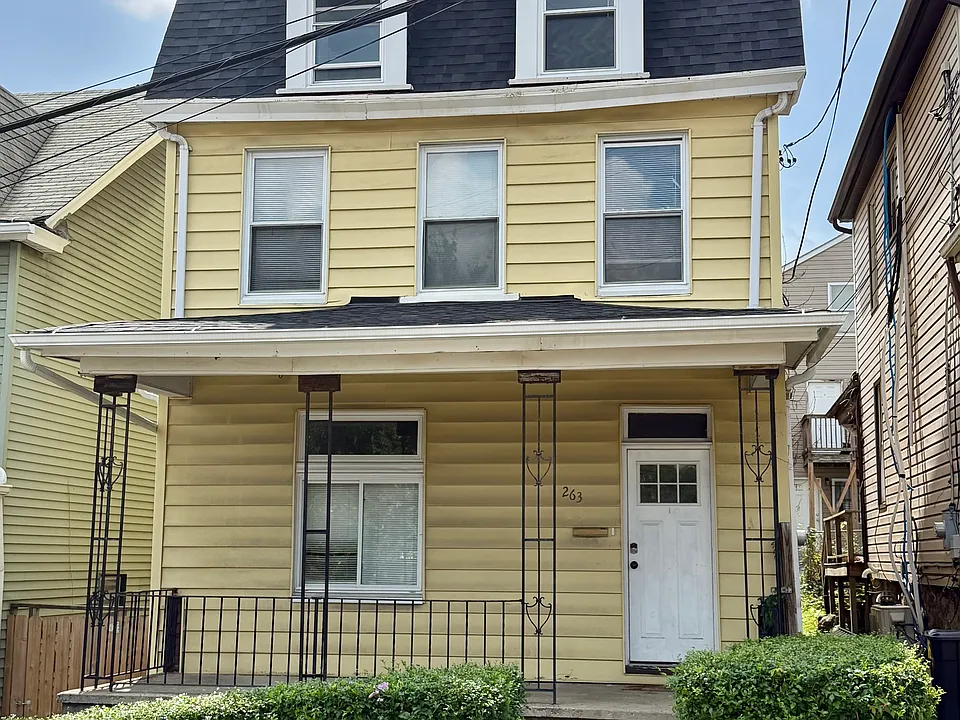 263 Dunseith St