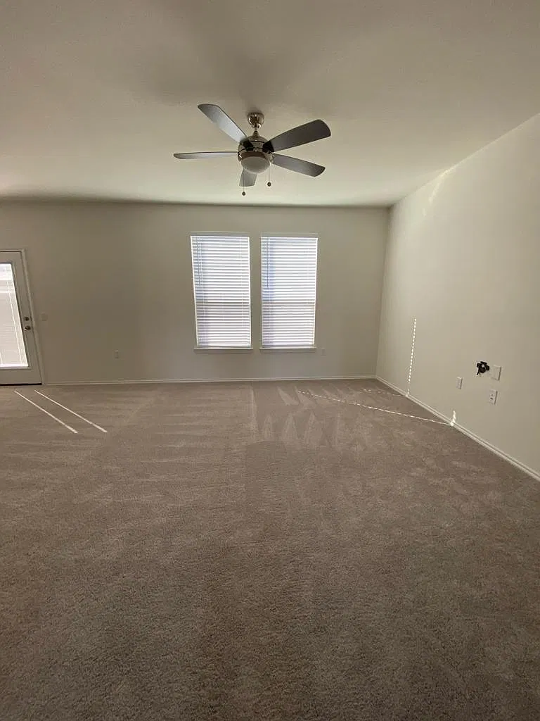 5 bed, 3.0 bath, 2245 sqft, $2,499 — Photo 4