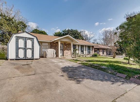 2nd image of 5307 King Henry Dr