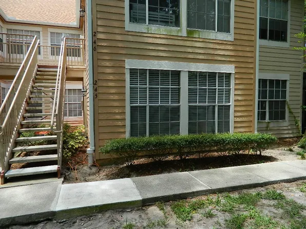 672 Roaring Dr Building 245-15B, Altamonte Springs, FL 32714