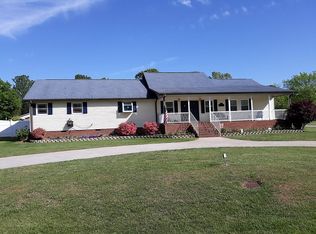 250 Farmstead Rd, Winston Salem, NC 27107