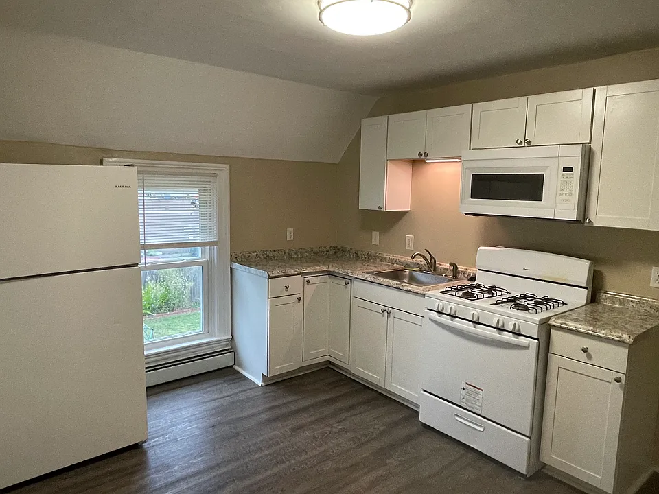 385 Oliver St #1