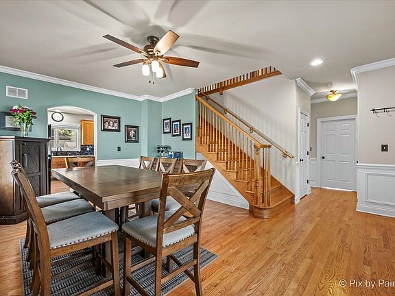 5th image of 137 Oak Ave