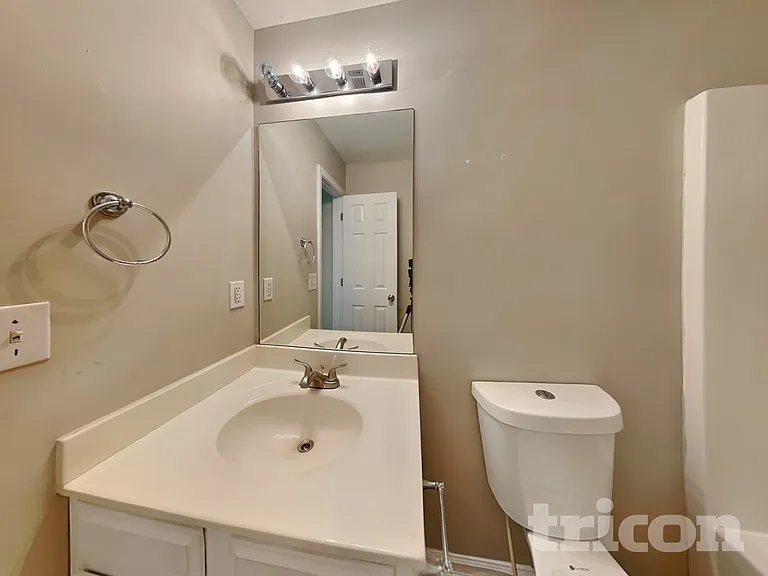7587 Poplar Falls St — Photo 17