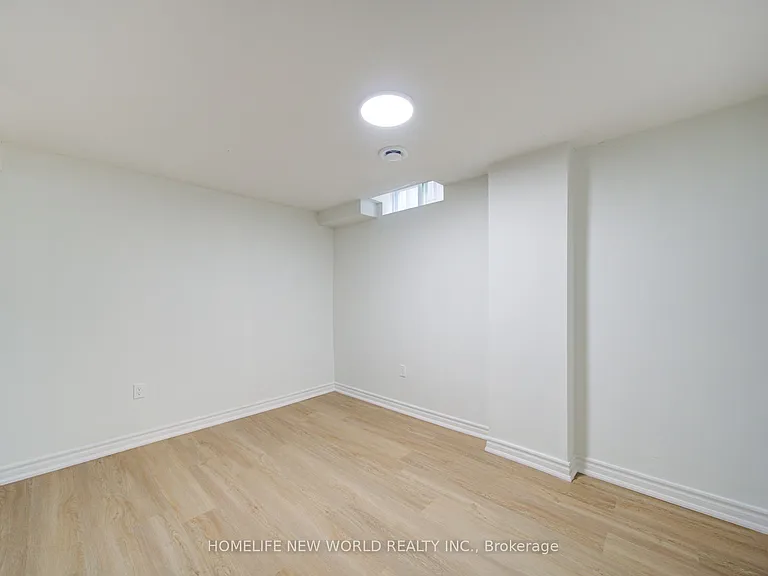 133 Stather Cres #BASEMENT — Photo 5