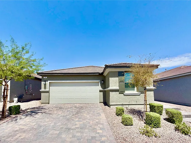 728 Wild Highlands Ln — Photo 1