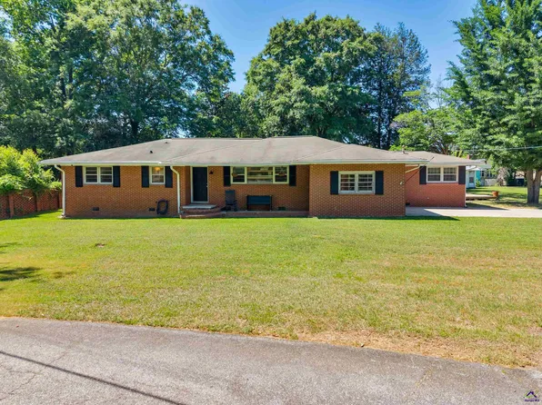 625 Cooper St, Perry, GA 31069