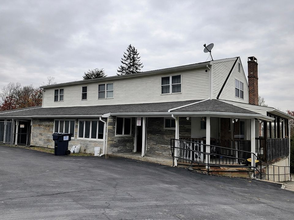 1st image of 211 Friemann Ln #4