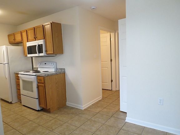 3rd image of 2738 W Tharpe St APT 1701