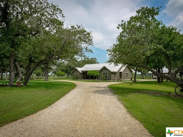 605 Fm 1682 Rd, Leesville, TX 78122