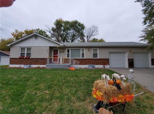 414 E Whittier St, Kansas City, MO 64119