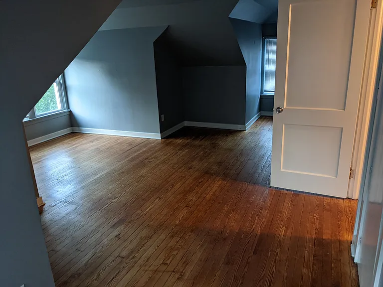 83 Kells Ave #1 — Photo 17