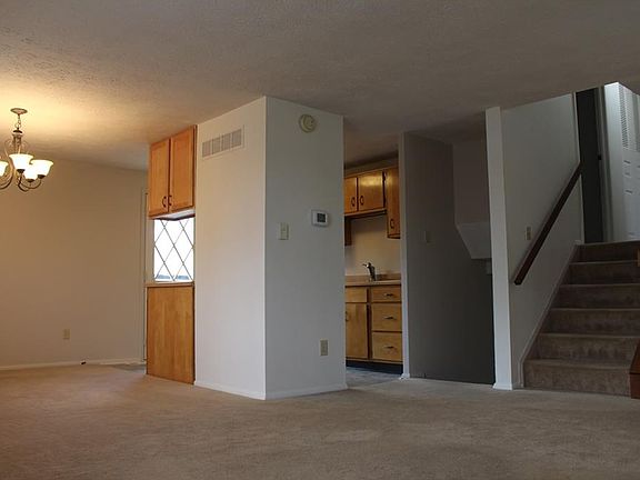 4th image of 6726 Chauncey Dr