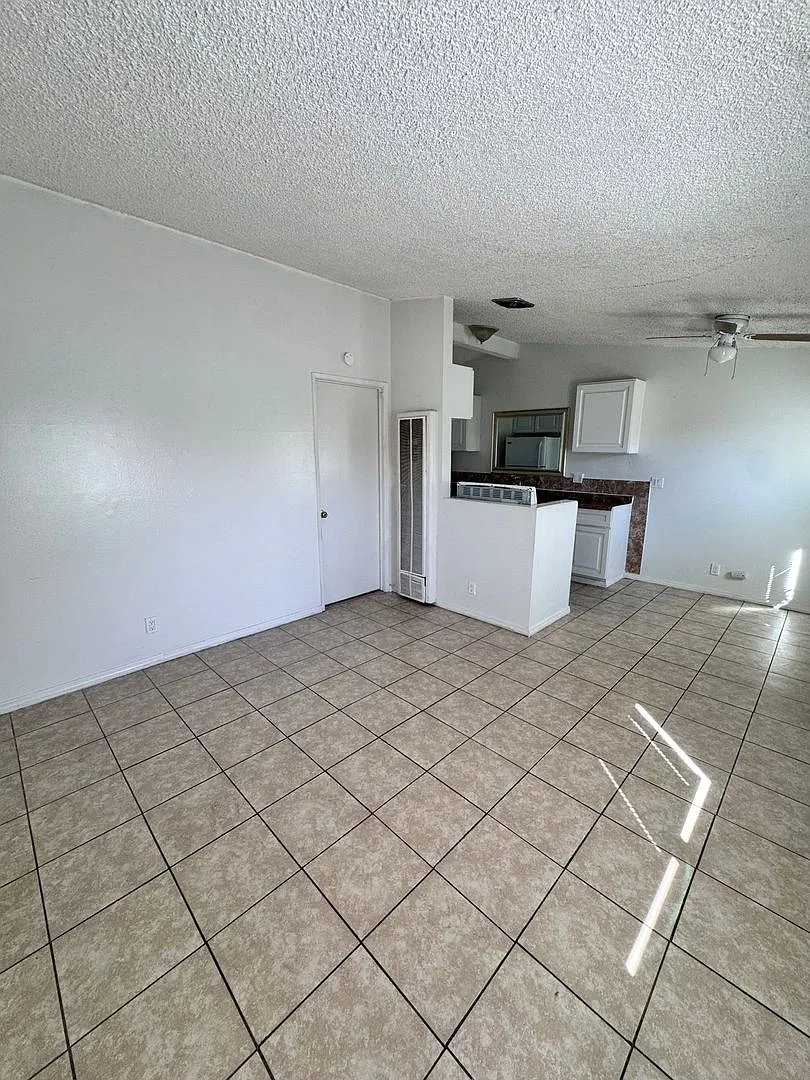 532 Cherry Ave — Photo 3