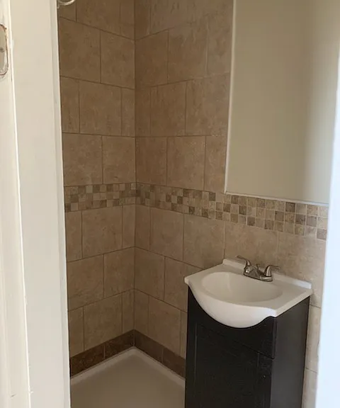 312 Robinson St #3F — Photo 7