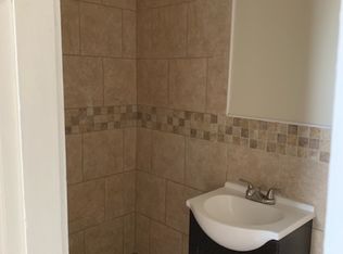 312 Robinson St #2R, Woonsocket, RI 02895