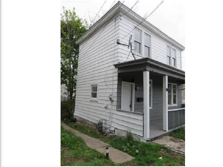 27 Grape St — Photo 3