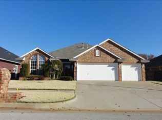 9208 Lakecrest Dr, Oklahoma City, OK 73159