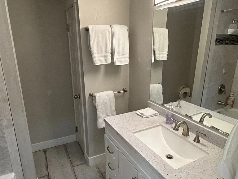1712 E Wasatch Blvd — Photo 14