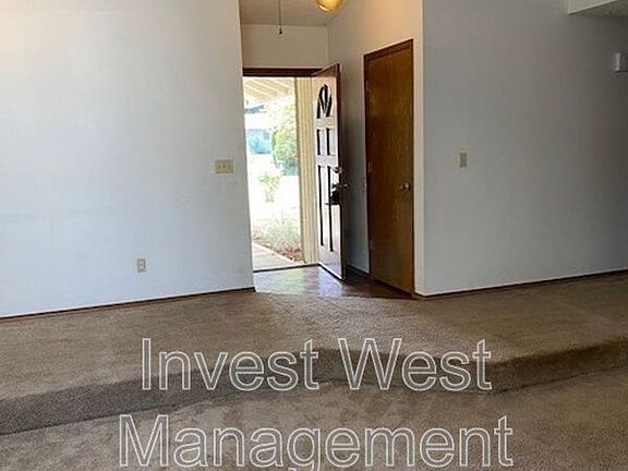 2nd image of 14910 NE 44th Cir