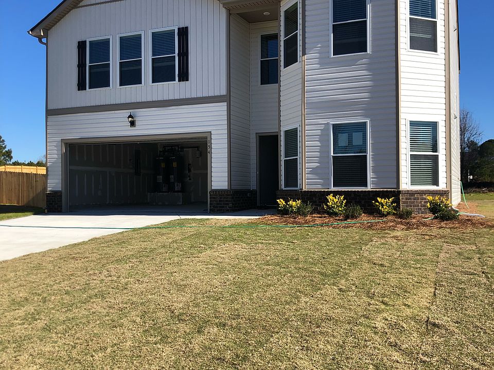 1st image of 154 Goodall Woods Dr