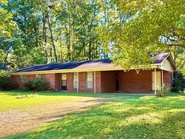 1029 Loom St, Wesson, MS 39191
