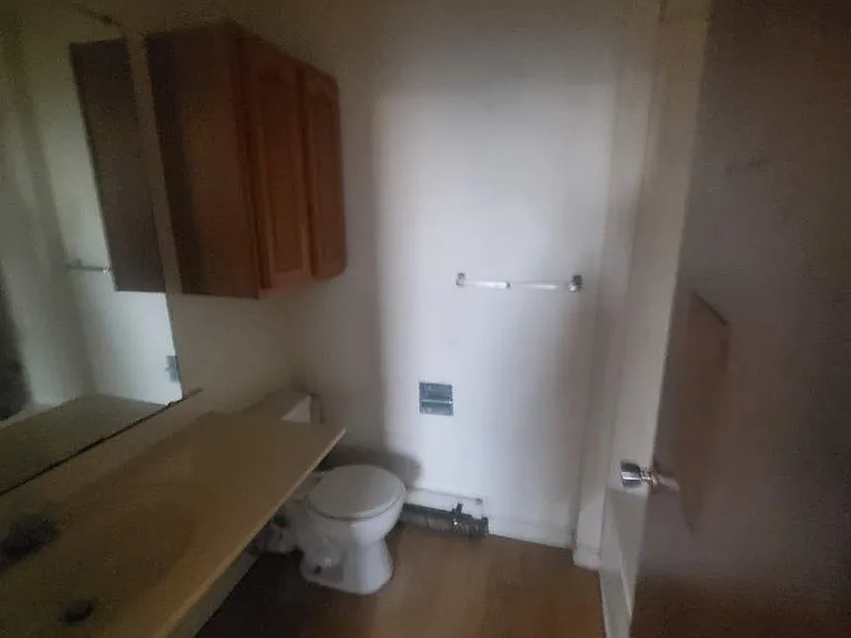 121 State St S #6 — Photo 5