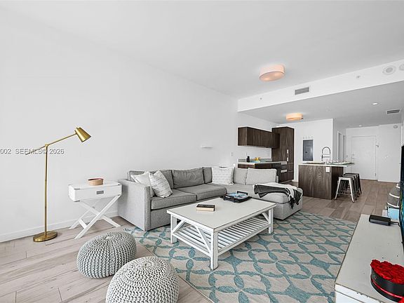 4th image of 480 NE 31st St Unit 3806