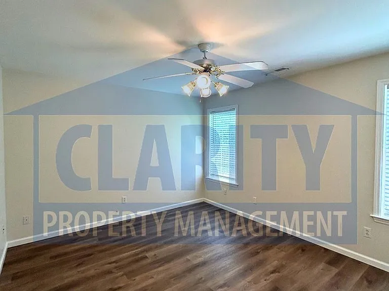 7812 Avalon Acres Ct — Photo 16