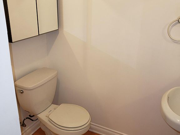 3rd image of 468 N Alfred St #0