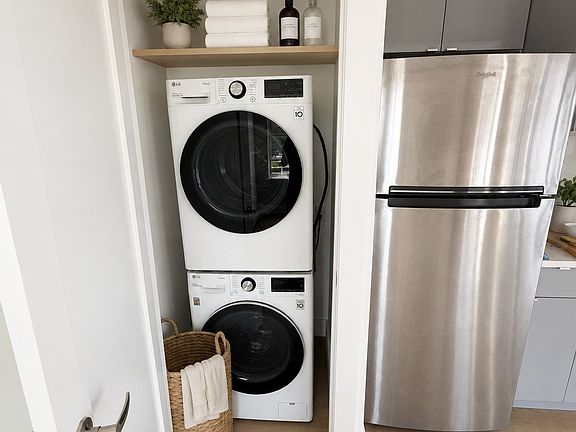 4th image of 17149 Ashby Ave Floor 1