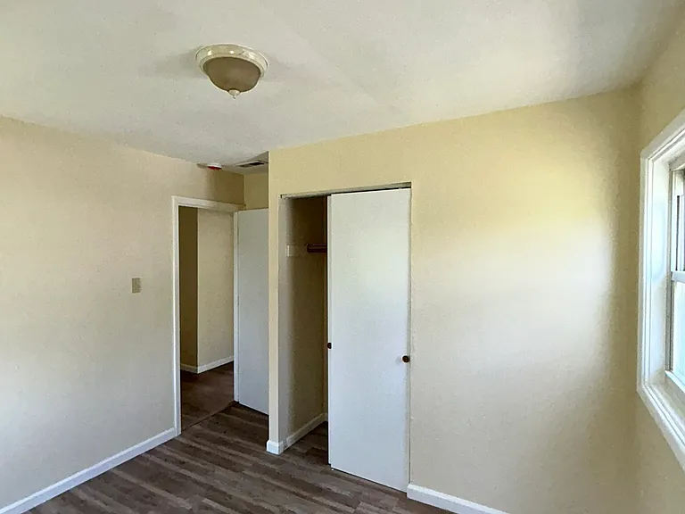 13 W Adams Dr — Photo 8