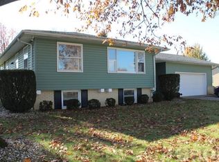435 Clikar Dr, Upper Sandusky, OH 43351