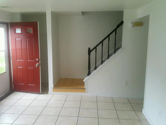 3rd image of 9651 Greenmeadow Cir