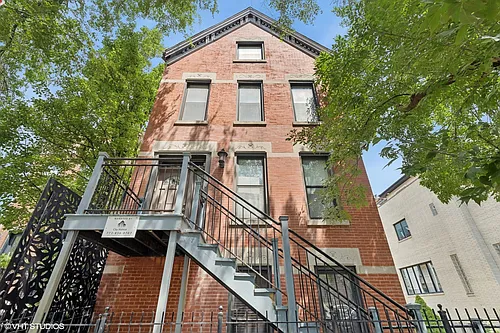 1920 W Dickens Ave #1F Photo 1