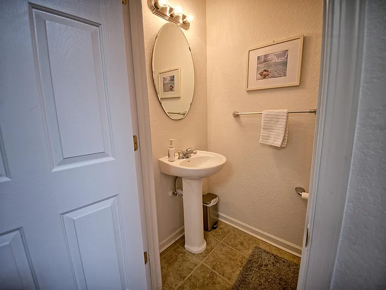 12 Beach Plum Dr — Photo 27