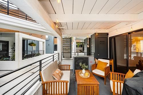 4th image of 345 Avocado St #101B