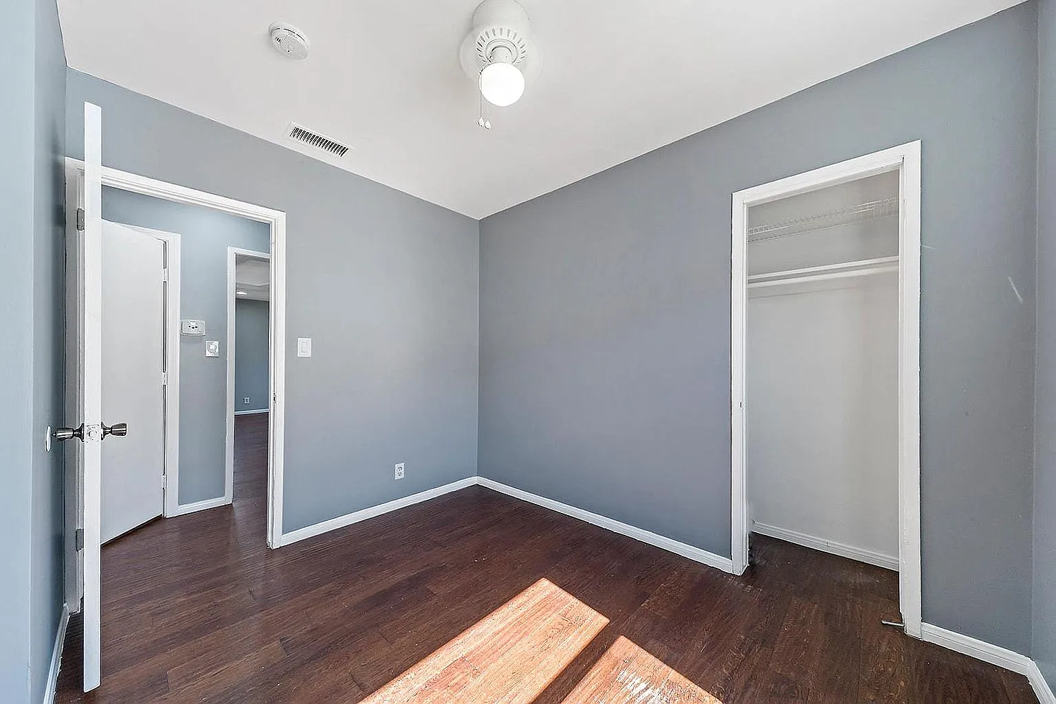 4 bed, 1431 sqft, $3,995 — Photo 3