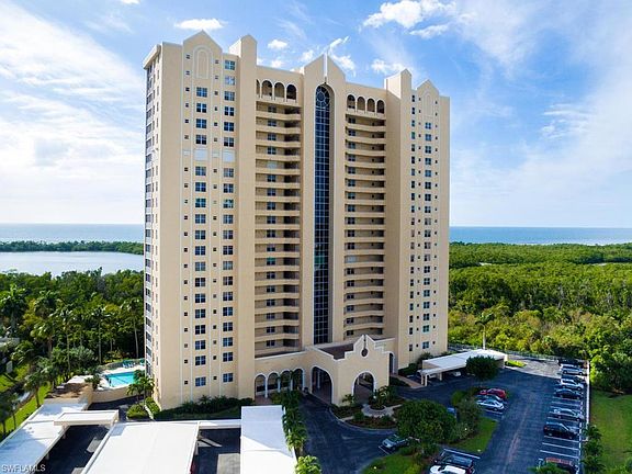 5th image of 5550 Heron Point Dr APT 1105