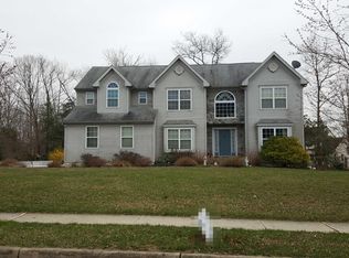 101 Deerwood Dr, Franklinville, NJ 08322