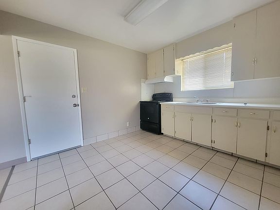 4th image of 257 N Walnut Ave #257