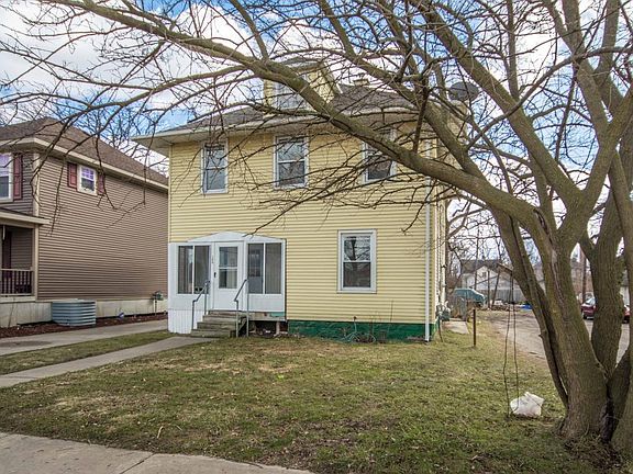 4th image of 120 La Belle St SE