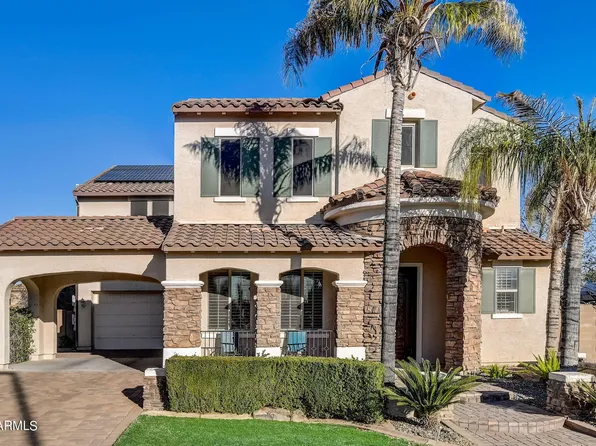 2601 S ROANOKE Street, Gilbert, AZ 85295