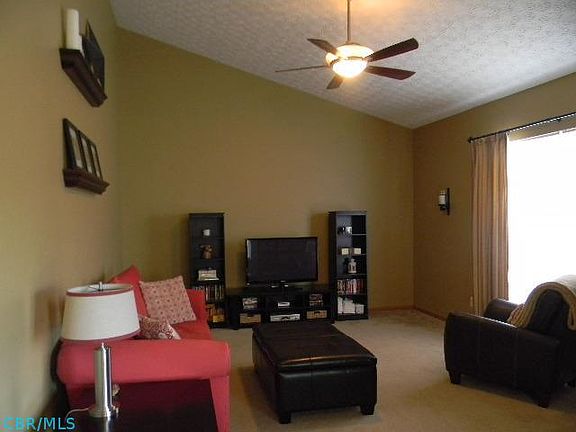 3rd image of 6064 Nasby Dr