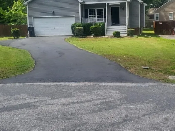 14010 S Hackberry Rd, Chester, VA 23836