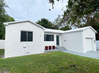 6715 NE Miami Pl, Miami, FL 33138