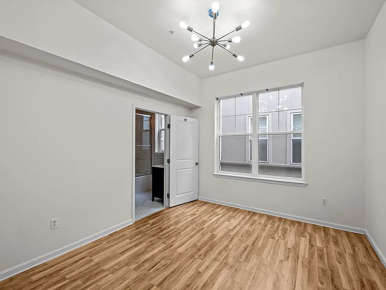 1489 Steele St #201 — Photo 21