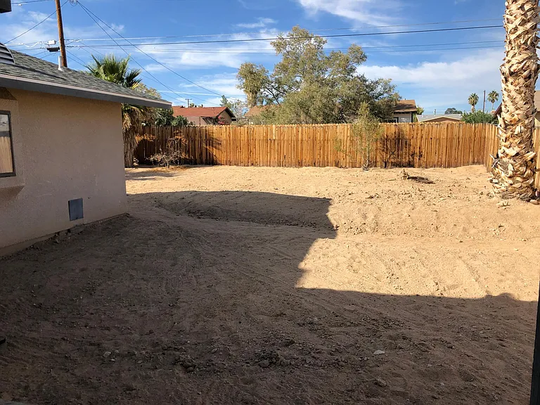 5426 Mariposa Ave — Photo 16